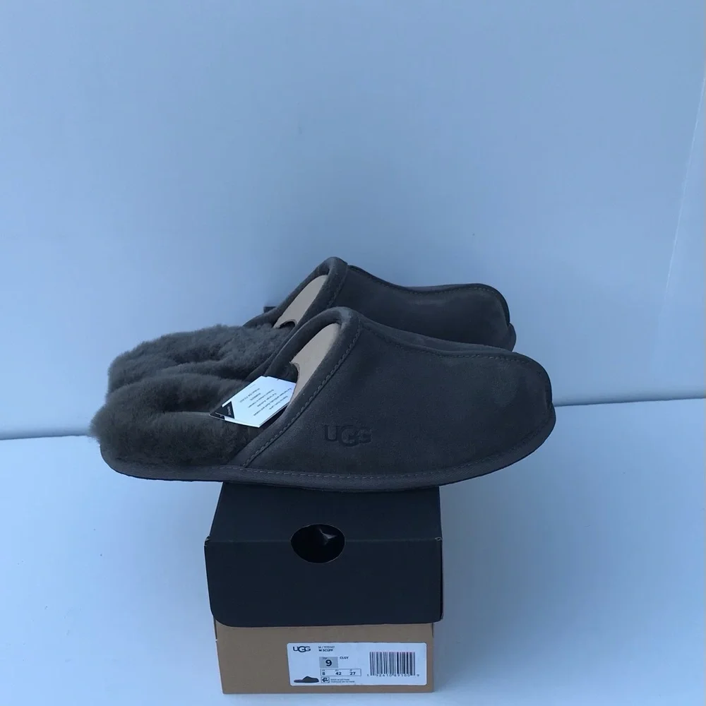 UGG authentic scuff
